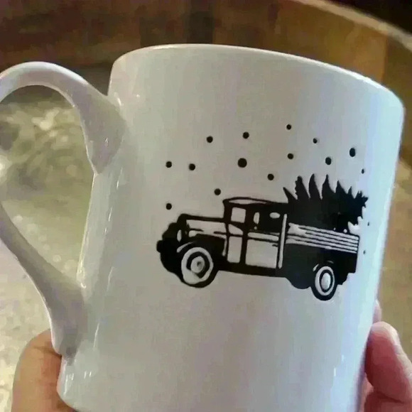 Christmas truck  mug - Picture 3 of 4